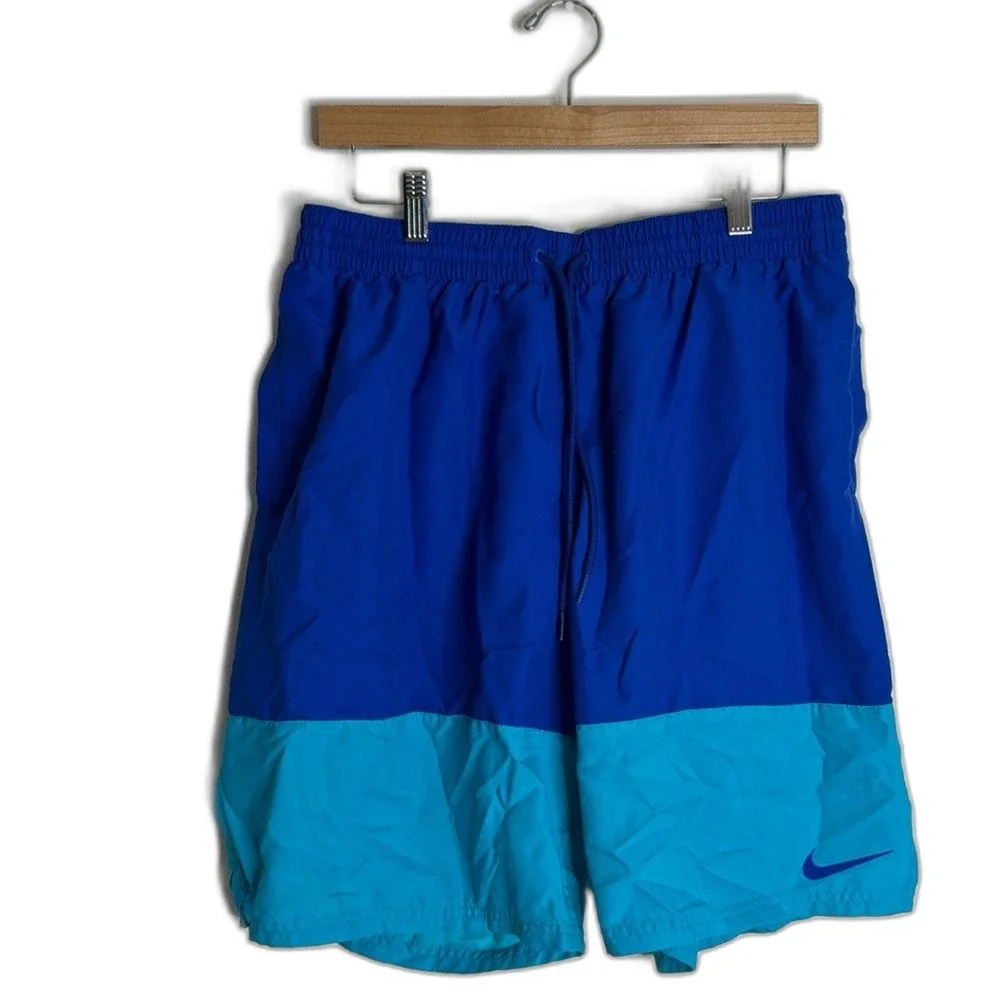 Nike swoosh Men's athletic wear Shorts Blue casual Size XL‎